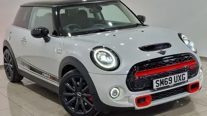 Used Mini Cooper S Classic 192 HP (141 kW) 2020 Hatchback