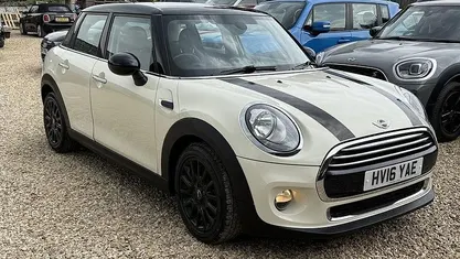 Used Mini Cooper Hatch 136 HP (100 kW) 2017 Hatchback