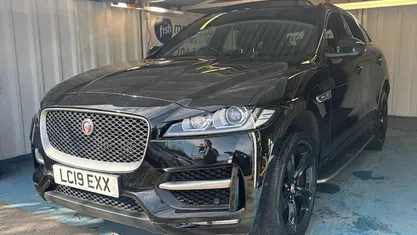 Used Jaguar F-Pace R-Sport 250 HP (183 kW) 2019 SUV