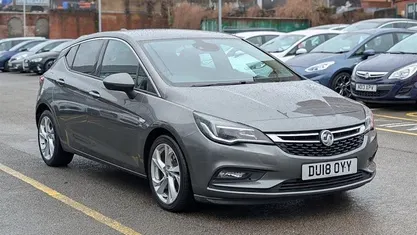 Used Vauxhall Astra SRi 150 HP (110 kW) 2018 Grey Hatchback