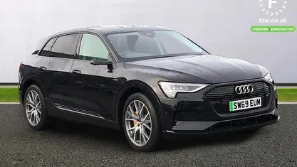Usado Audi e-tron Comfort 300 kW (408 HP) 2019 Preto SUV