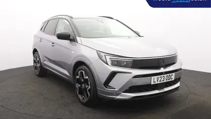 Second-hand Vauxhall Grandland X Ultimate 131 CP (96 kW) 2023 Gri SUV