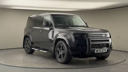 Used 2023 Land Rover Defender HSE Dynamic Estate | £57,500 (Super price)