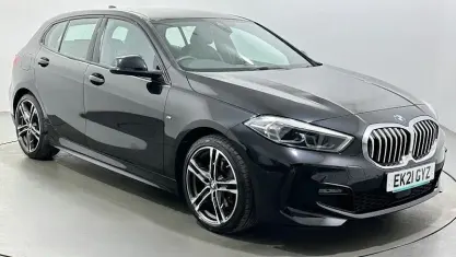 Usado BMW 118 M Sport 136 HP (100 kW) 2021 Preto Citadino