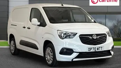 Used Vauxhall Combo Sportive 101 HP (74 kW) 2020 White MPV