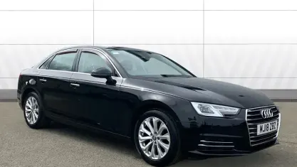 Usado Audi A4 Comfort 150 HP (110 kW) 2018 Preto Sedan