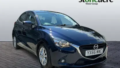 Used Mazda 2 90 HP (66 kW) 2016 Blue Hatchback