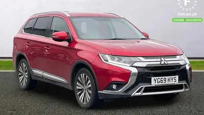 Used Mitsubishi Outlander 150 HP (110 kW) 2019 Red SUV