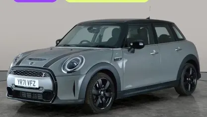 Usado Mini Cooper S Classic 178 HP (130 kW) 2022 Citadino