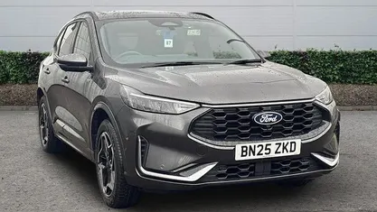 Used 2025 Ford Kuga ST-Line X SUV | £26,293 (Good price)
