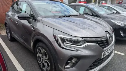 Used Renault Captur Techno 91 HP (66 kW) 2022 Grey SUV
