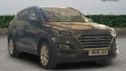 Used Hyundai Tucson SE 132 HP (97 kW) 2019 Grey SUV