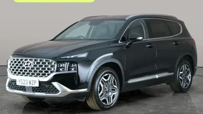 Usado Hyundai Santa Fe Premium 265 HP (194 kW) 2023 Preto SUV