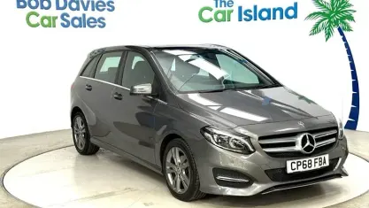 Begagnad Mercedes B180 Exclusive 122 HK (89 kW) 2018 Grå Minibuss