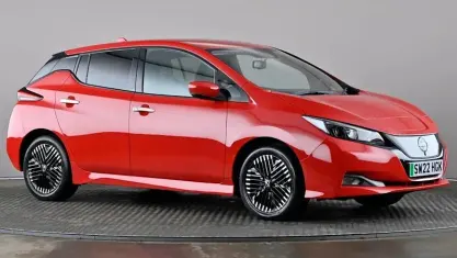 Used Nissan Leaf N-Connecta 110 kW (150 HP) 2025 Hatchback