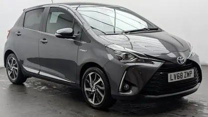 Used Toyota Yaris Hybrid 101 HP (74 kW) 2020 Hatchback