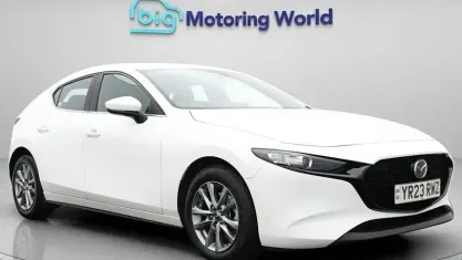 Used Mazda 3 Prime-Line 122 HP (89 kW) 2023 White Hatchback