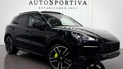 Usado Porsche Cayenne Platinum Edition 462 HP (339 kW) 2022 Preto SUV