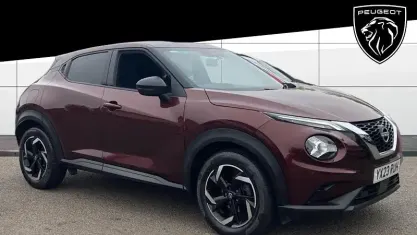 Used Nissan Juke N-Connecta 114 HP (83 kW) 2023 Red SUV