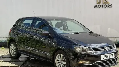 Used VW Polo SE 90 HP (66 kW) 2015 Black Hatchback