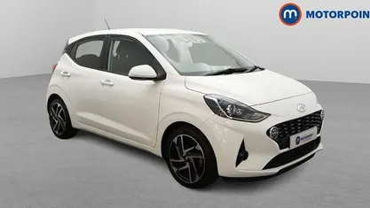 Used Hyundai i10 Premium 67 HP (49 kW) 2023 Hatchback
