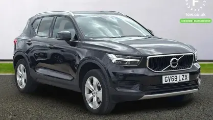 Used Volvo XC40 Momentum 156 HP (114 kW) 2019 Black SUV