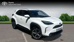 White Used 2022 Toyota Yaris Cross SUV | £20,744 (Fair price)