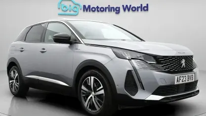 Used Peugeot 3008 Allure+ 300 HP (220 kW) 2023 Grey SUV