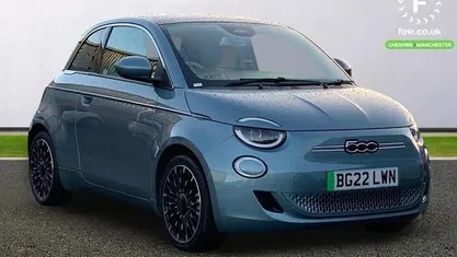 Used 2025 Fiat 500e La Prima Hatchback | £14,899 (Fair price)