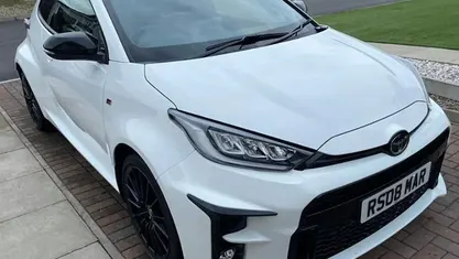 Used Toyota Yaris 272 HP (200 kW) 2021 White Hatchback