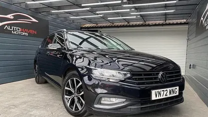 Used VW Passat SEL 150 HP (110 kW) 2022 Black Estate