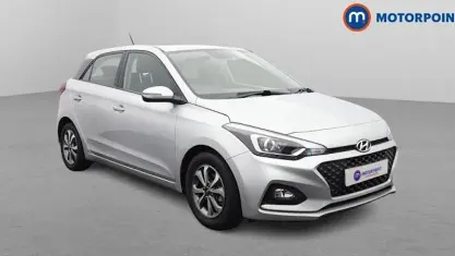 Used Hyundai i20 SE 84 HP (61 kW) 2019 Silver Hatchback