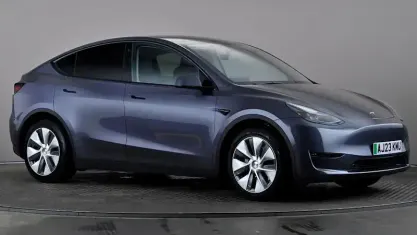 Used Tesla Model Y Long Range AWD 286 kW (389 HP) 2025 SUV