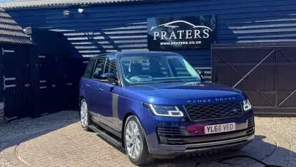 Used Land Rover Range Rover Vogue SE 404 HP (297 kW) 2018 Blue SUV