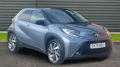 Used Toyota Aygo X 72 HP (52 kW) 2024 Grey SUV