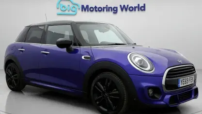 Usado Mini Cooper Hatch 136 HP (100 kW) 2019 Azul Citadino