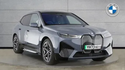Usado BMW iX Comfort Edition 455 kW (619 HP) 2023 Cinzento SUV