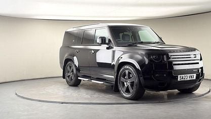 Usado Land Rover Defender HSE Dynamic 300 CV (220 kW) 2023 Negro SUV