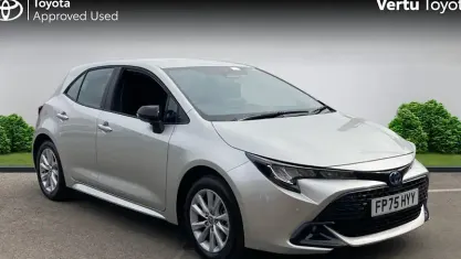 Used Toyota Corolla 196 HP (144 kW) 2025 Silver Hatchback