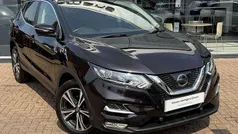 Black Used 2017 Nissan Qashqai N-Connecta SUV | £12,999 (Fair price)