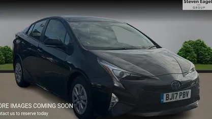 Used Toyota Prius Active 122 HP (89 kW) 2019 Hatchback