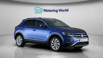 Used VW T-Roc Style 150 HP (110 kW) 2023 Blue SUV