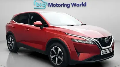 Used Nissan Qashqai N-Connecta 140 HP (102 kW) 2022 Red SUV