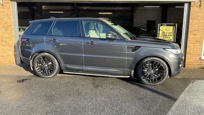 Used 2016 Land Rover Range Rover Sport HSE SUV | £18,995 (Fair price)