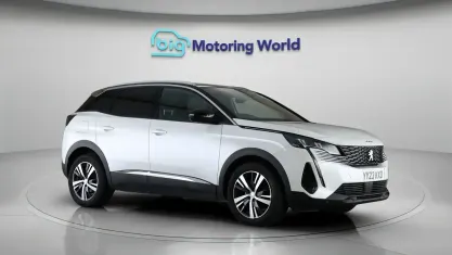 Used Peugeot 3008 Allure+ 131 HP (96 kW) 2022 White SUV