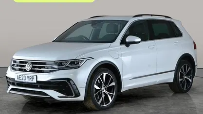 Used VW Tiguan R-line 245 HP (180 kW) 2023 White SUV