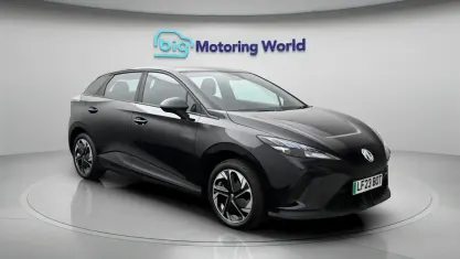 Used MG MG4 EV SE 319 kW (435 HP) 2023 Black Hatchback