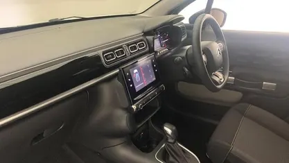 Used Citroën C3 PureTech 110 HP (80 kW) 2024 Hatchback