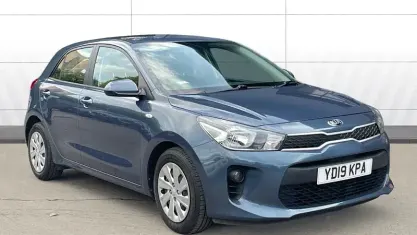 Used Kia Rio 84 HP (61 kW) 2019 Blue Hatchback