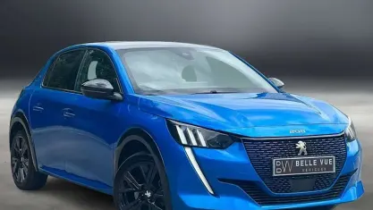 Used Peugeot e-208 GTi 100 kW (136 HP) 2023 Blue Hatchback